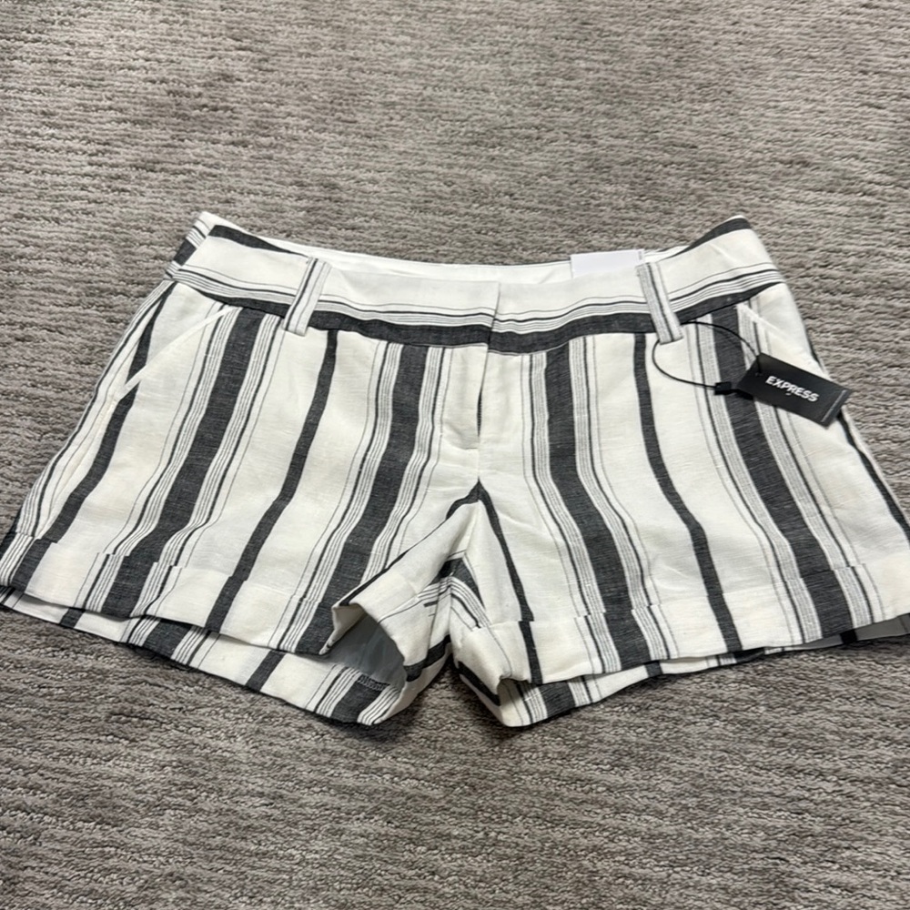 Express Midi Mid Rise Shorts